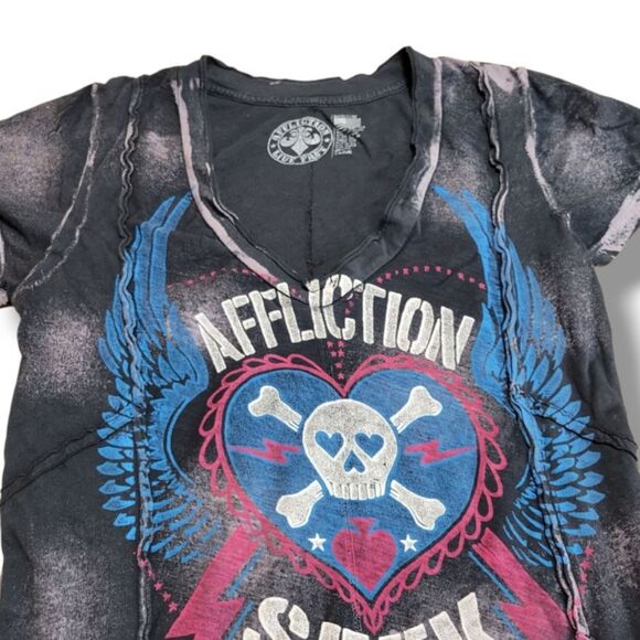 Affliction Top Size Medium Y2K Affliction Seek and Destroy Graphic Print T-Shirt - Picture 3 of 7